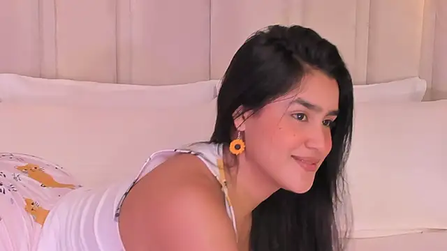 Snapshot of bonniekim_ chatting on February 12, 12:12 pm bonniekim online show from February 12, 12:12 pm