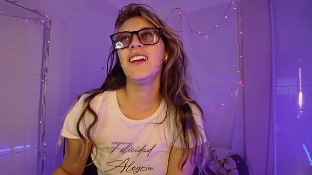 Giia paiige18 online show from October 9, 1:47 am