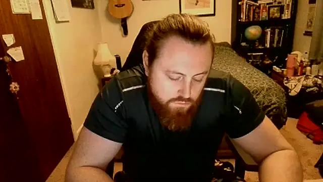 Hairy Guy30 online show from November 28, 11:40 pm