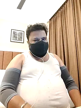 Snapshot of Hunk-Hand6 chatting on November 11, 11:54 am Hunk-Hand6 online show from November 11, 11:54 am