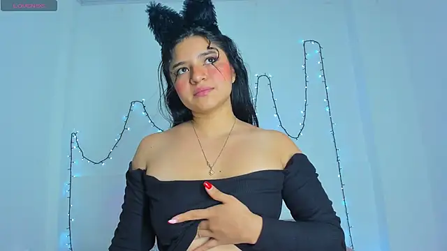 Snapshot of ayheleensexygirl1 chatting on January 23, 8:56 pm ayheleensexygirl1 online show from January 23, 8:56 pm