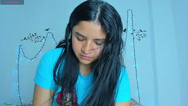 Snapshot of ayheleensexygirl1 chatting on January 25, 3:09 am ayheleensexygirl1 online show from January 25, 3:09 am