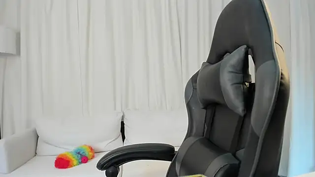 SaraDesirexo online show from February 11, 3:28 pm