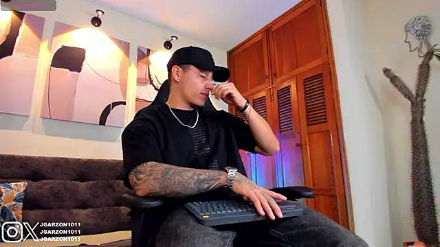  joansoto online show from February 3, 12:54 pm