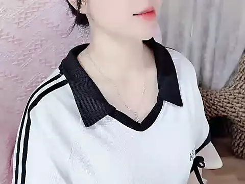 Snapshot of _Lygn__ chatting on October 12, 2:10 am  Lygn   online show from October 12, 2:10 am