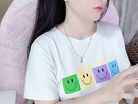 Snapshot of _Lygn__ chatting on October 12, 10:31 pm  Lygn   online show from October 12, 10:31 pm