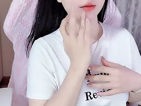 Snapshot of _Lygn__ chatting on October 25, 10:01 am  Lygn   online show from October 25, 10:01 am