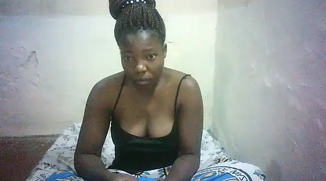 Snapshot of ebony_valleria chatting on March 5, 2:25 am ebony valleria online show from March 5, 2:25 am