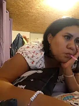 Snapshot of KasiaVenus_ chatting on December 2, 3:37 am KasiaVenus online show from December 2, 3:37 am