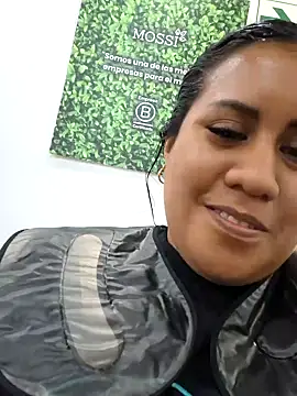 Snapshot of KasiaVenus_ chatting on December 31, 8:02 pm KasiaVenus online show from December 31, 8:02 pm