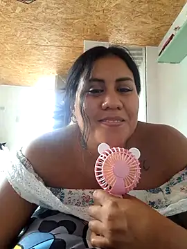 Snapshot of KasiaVenus_ chatting on February 14, 3:43 am KasiaVenus online show from February 14, 3:43 am