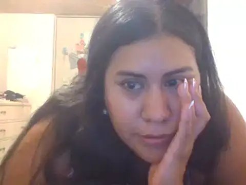 Snapshot of KasiaVenus_ chatting on February 21, 1:33 am KasiaVenus online show from February 21, 1:33 am