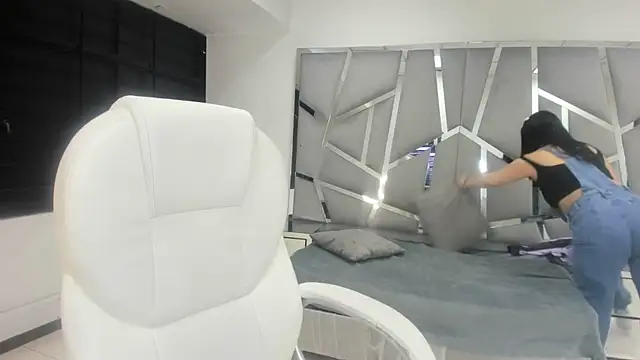 Catherinee69 x online show from January 6, 1:53 am