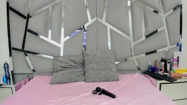 Catherinee69 x online show from January 29, 2:51 am