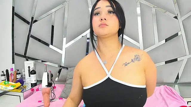 Catherinee69 x online show from February 5, 8:11 am