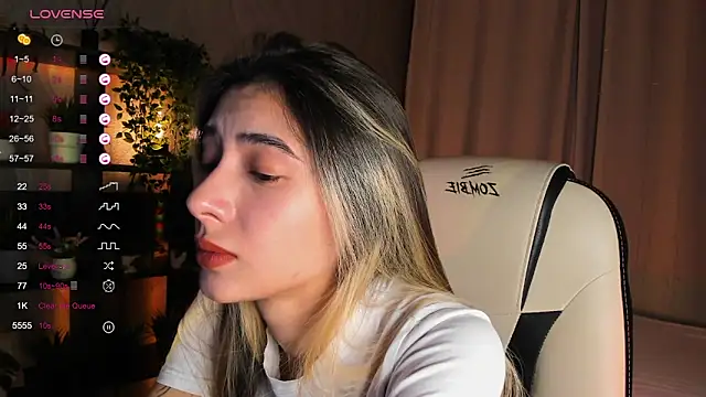 DarlaLike online show from October 3, 4:09 am