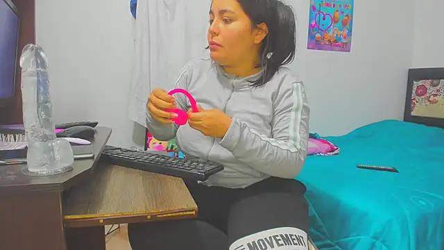 yournaughtyandsexyprinces online show from September 9, 2:33 am