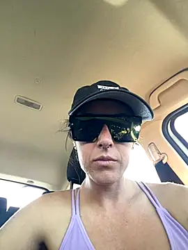 mrs  unknown online show from October 21, 7:36 pm