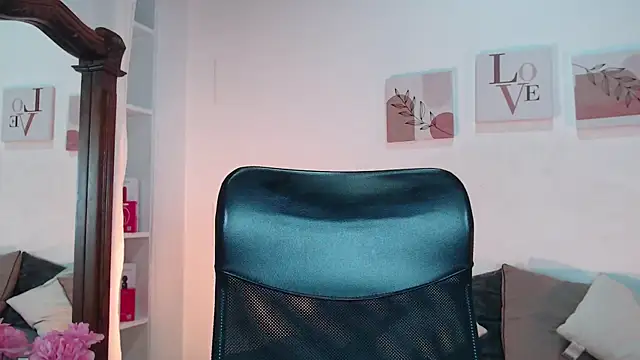 madisex s online show from September 18, 1:46 pm