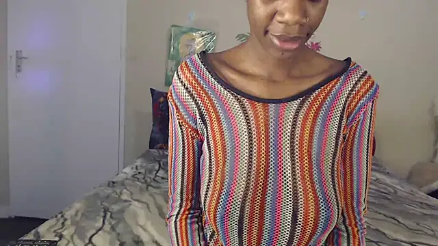 Blacktittiex02 online show from November 18, 4:44 pm