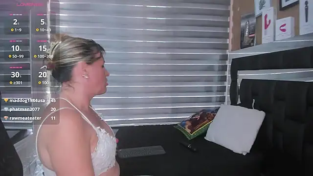 charlotte  G online show from January 27, 5:58 pm