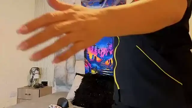 charlotte  G online show from October 16, 11:11 am