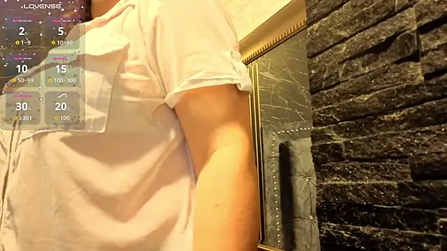 charlotte  G online show from November 17, 10:43 am