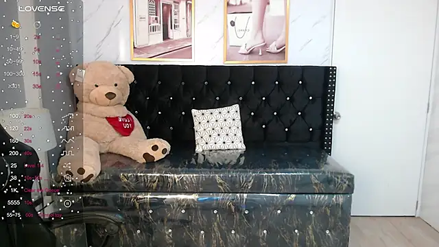 liz 25b online show from March 22, 3:20 am