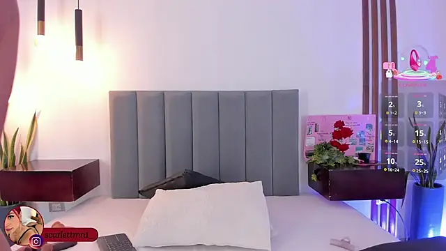 Scarlett Morgan  online show from October 21, 7:47 pm