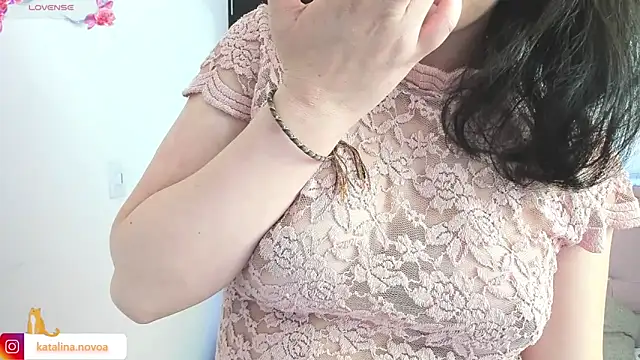 Snapshot of Katalina_novoa chatting on January 25, 11:22 pm Katalina novoa online show from January 25, 11:22 pm