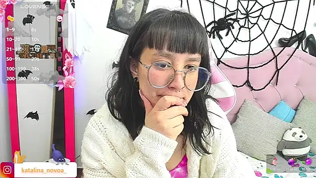 Snapshot of Katalina_novoa chatting on October 16, 2:12 am Katalina novoa online show from October 16, 2:12 am
