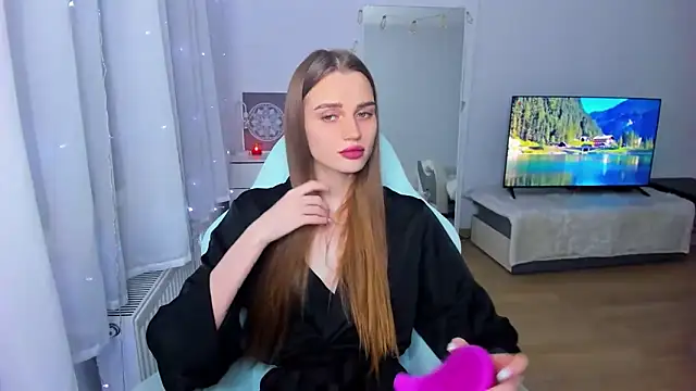 StellaLawless online show from December 18, 7:19 pm