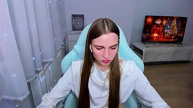 StellaLawless online show from December 22, 2:28 am