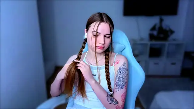 Snapshot of StellaLawless chatting on December 16, 10:26 pm StellaLawless online show from December 16, 10:26 pm