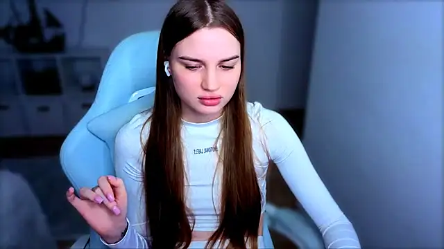 Snapshot of StellaLawless chatting on January 10, 1:24 pm StellaLawless online show from January 10, 1:24 pm