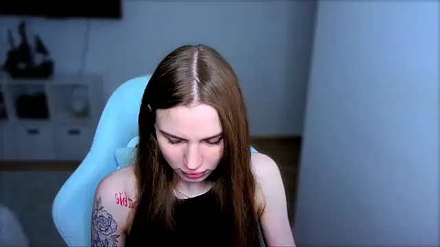 Snapshot of StellaLawless chatting on February 7, 9:29 pm StellaLawless online show from February 7, 9:29 pm