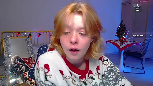 Snapshot of KatieMelone chatting on December 16, 10:34 pm KatieMelone online show from December 16, 10:34 pm
