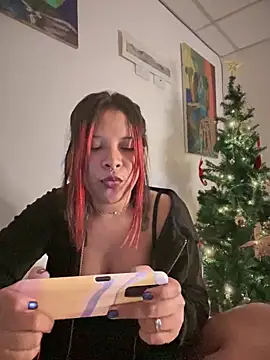 Snapshot of Kimber_666 chatting on December 25, 11:42 pm Kimber 666 online show from December 25, 11:42 pm