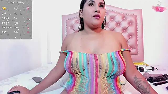 Katryn Priettoo online show from November 27, 2:02 am