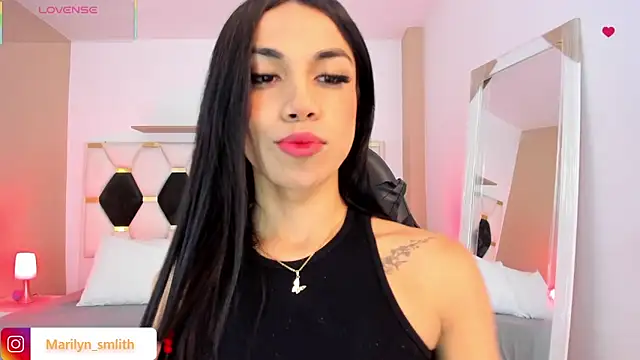 MarilynSmIith online show from March 31, 11:43 am