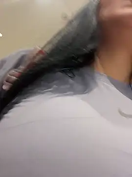 valecruz903 online show from April 7, 5:02 pm