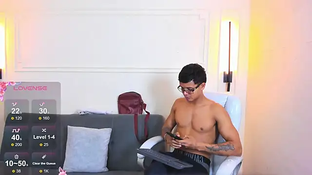 Paradise boy s online show from May 21, 2:02 pm
