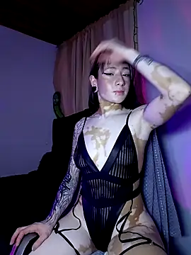 dayana harlow2 online show from May 10, 11:32 pm
