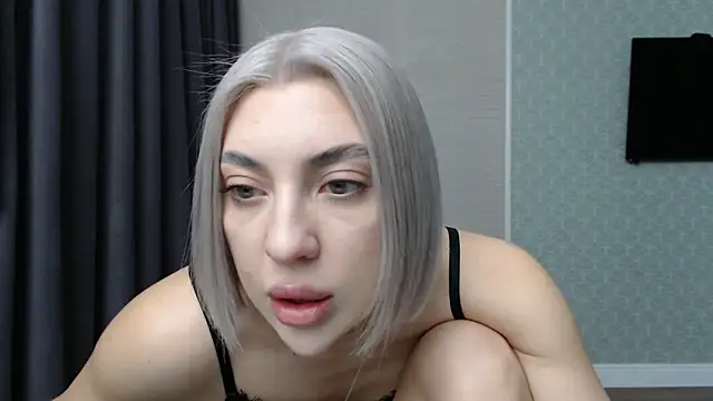 Snapshot of hot-sasha9 chatting on February 4, 5:12 pm hot-sasha9 online show from February 4, 5:12 pm