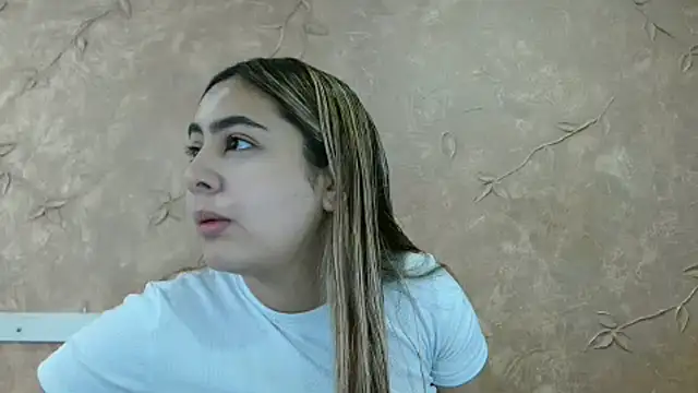 Miabonnett  online show from March 14, 12:07 pm