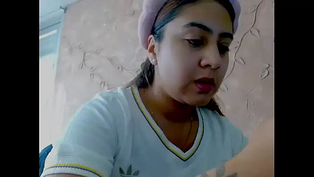 Miabonnett  online show from October 2, 12:23 pm