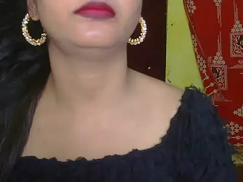 Snapshot of Model-Tanya chatting on February 19, 11:17 am Model-Tanya online show from February 19, 11:17 am