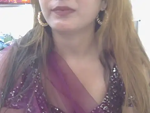 Snapshot of Model-Tanya chatting on March 12, 12:57 pm Model-Tanya online show from March 12, 12:57 pm