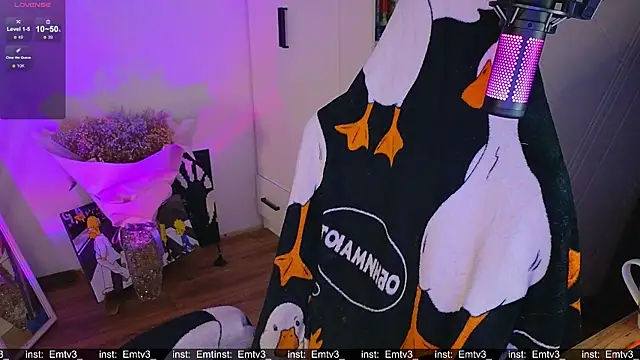 Emili1- online show from November 15, 5:20 pm