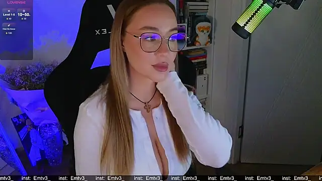 Emili1- online show from December 2, 12:54 pm